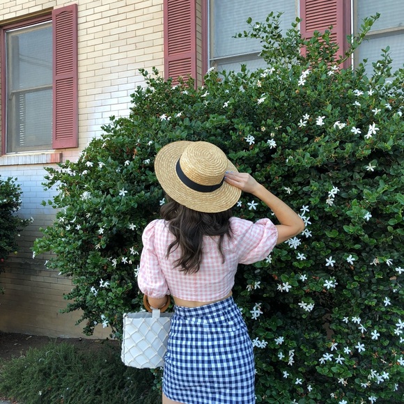 L'academie Mini Skirt w/ belt XS, new with tags, worn once, great condition 💙🤍 - Picture 15 of 15